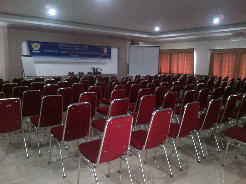 Santa Monica Hotel And Convention Ciherangsating Ngoại thất bức ảnh